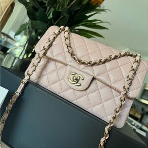 CHANEL 23C Pink Small Classic Lambskin GHW 2022 💗